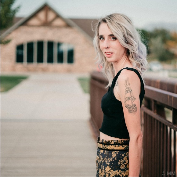 Meet your Posher, Audrey - Picture 2 of 2